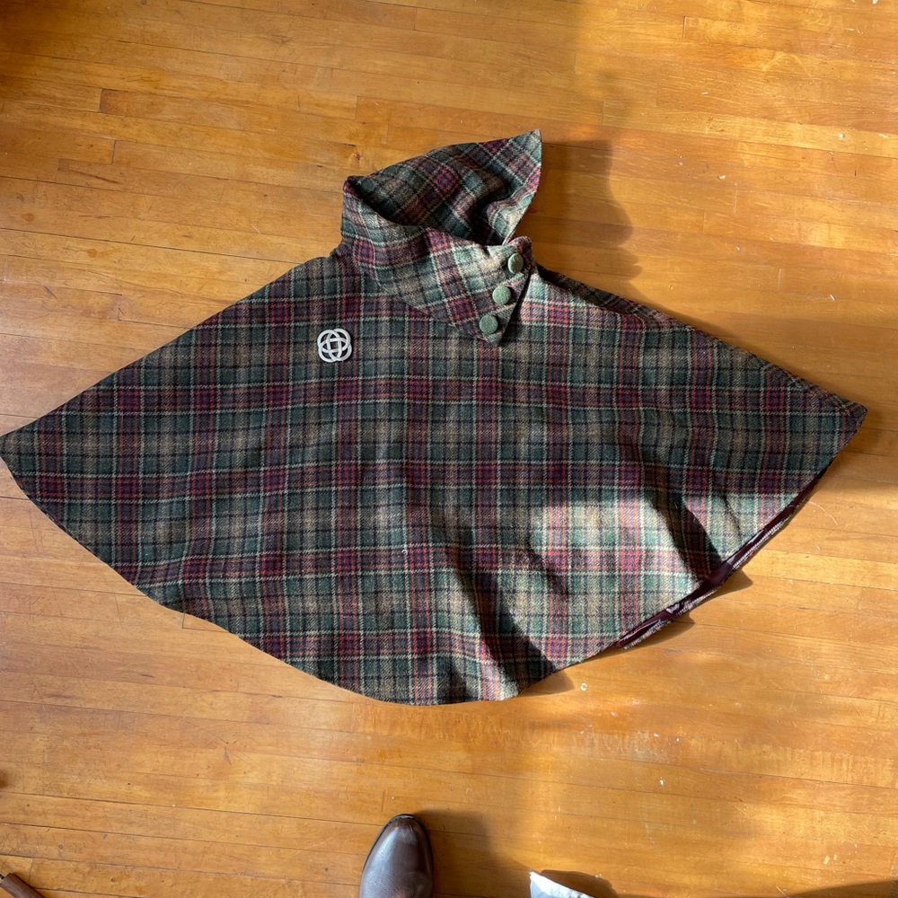 Murcos Tweed poncho